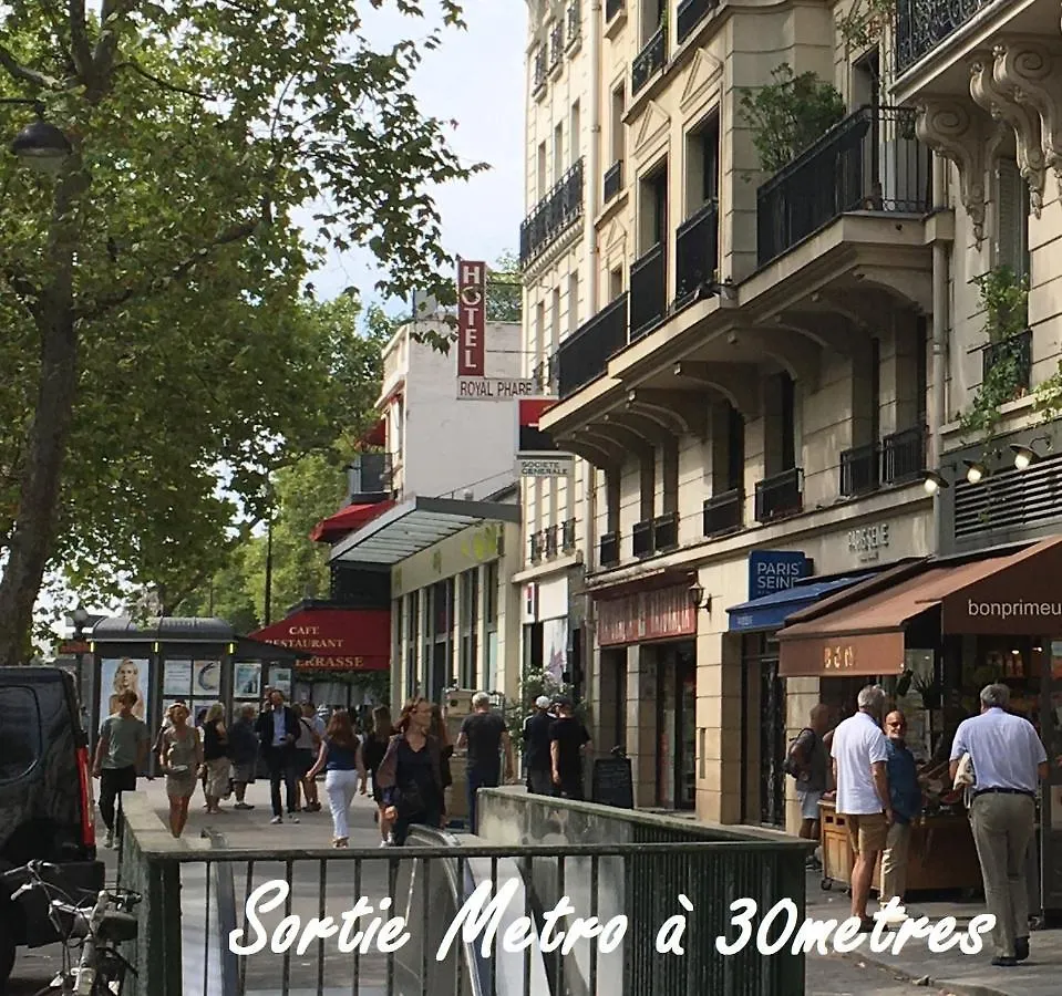 Royal Phare Otel Paris